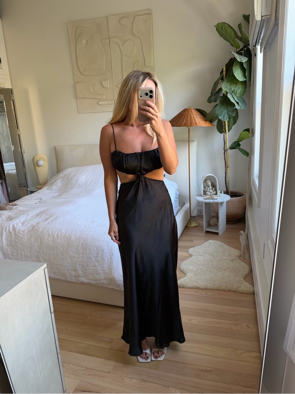 Black Cut Out Satin Dress Size Médium Bias Cut - Picture 1 of 8